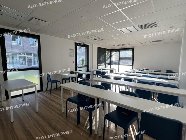 Plus de détails pour Bureau à louer