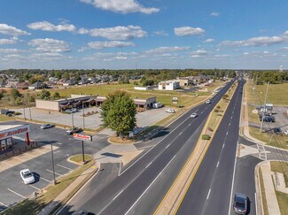 Plus de détails pour 1281 S Houston Lake Rd, Warner Robins, GA - Local commercial à louer