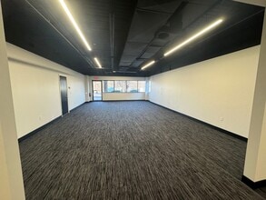 1-29 Centre Pointe Dr, Saint Peters, MO à louer Photo intérieure– Image 1 sur 2