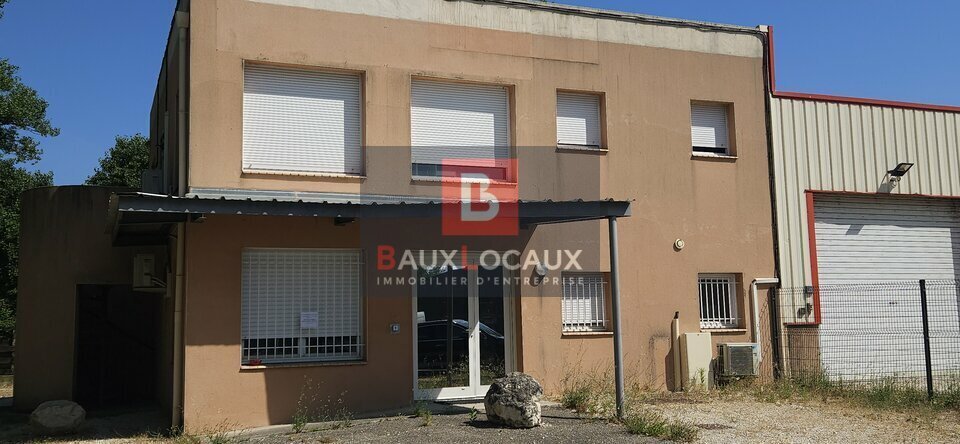Bureau dans Entraigues-sur-la-Sorgue à louer - Photo de l’immeuble – Image 2 sur 7