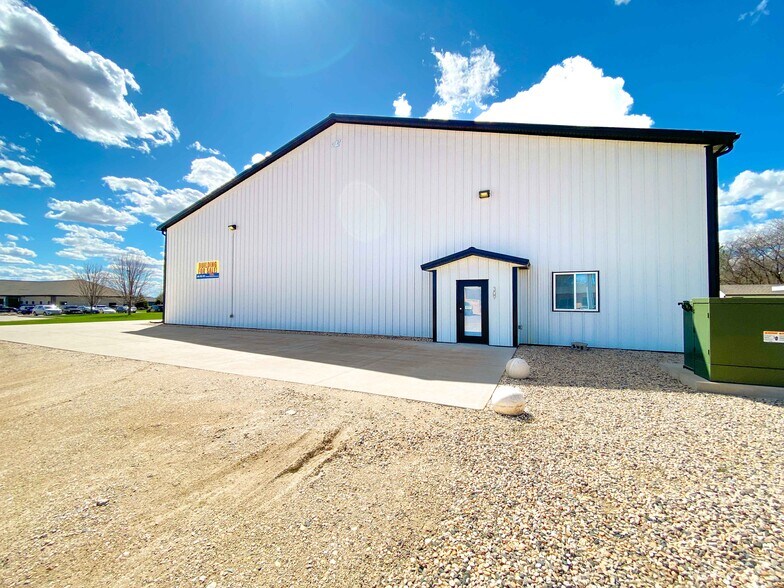 309 Prairie Ave SW, De Smet, SD à vendre - Photo de l’immeuble – Image 3 sur 26