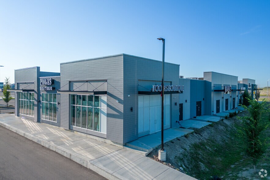 4310 104 Ave NE, Calgary, AB à vendre - Photo de l’immeuble – Image 2 sur 7