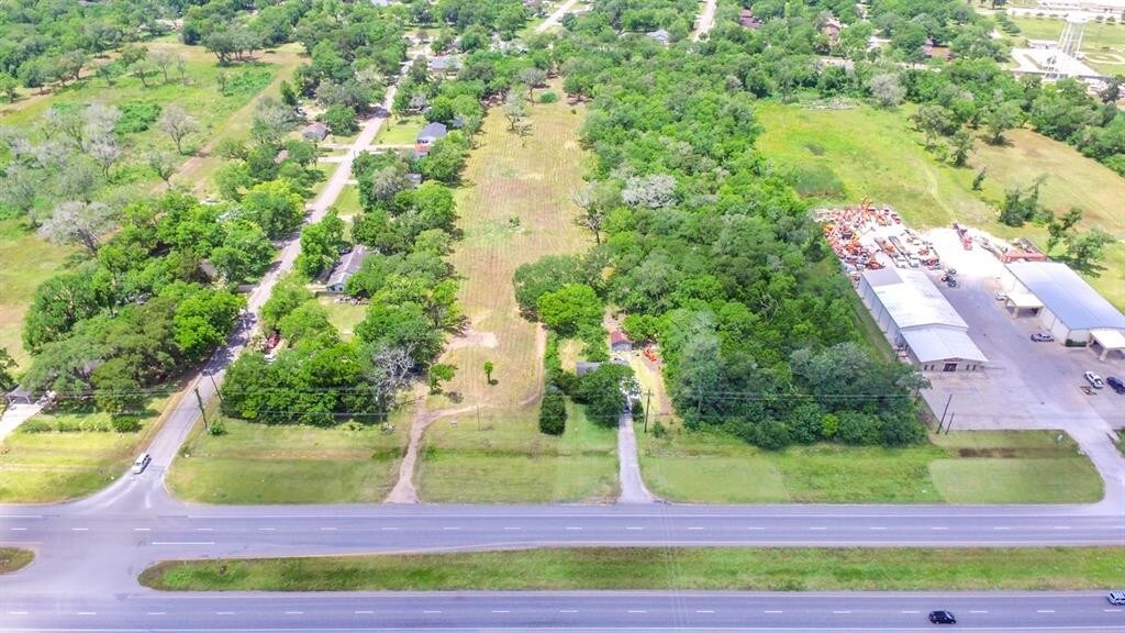 1910 N Brazosport Blvd, Richwood, TX à vendre Aérien– Image 1 sur 11
