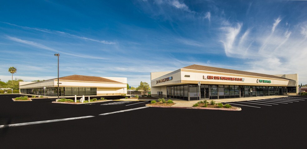 4986 Watt Ave, North Highlands, CA à louer - Photo de l’immeuble – Image 3 sur 14