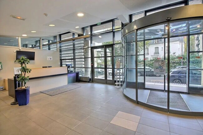 Plus de détails pour Bureau à louer