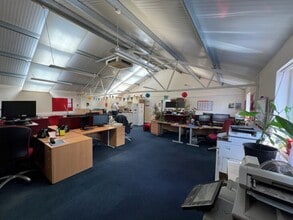 Poles Ln, Winchester à louer Photo intérieure– Image 2 sur 2