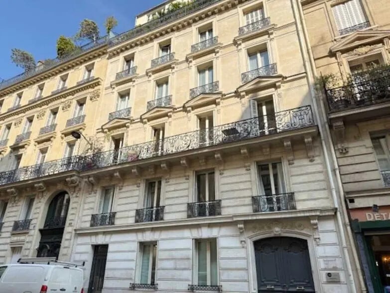 Bureau dans Paris à vendre - Photo de l’immeuble – Image 1 sur 10