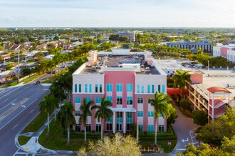 8200 SW 117th Ave, Miami, FL à louer Photo de l’immeuble– Image 2 sur 21