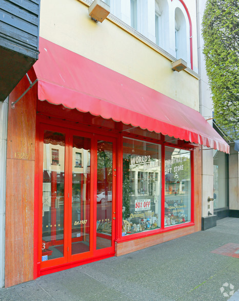 1323 Government St, Victoria, BC à louer - Photo de l’immeuble – Image 3 sur 4