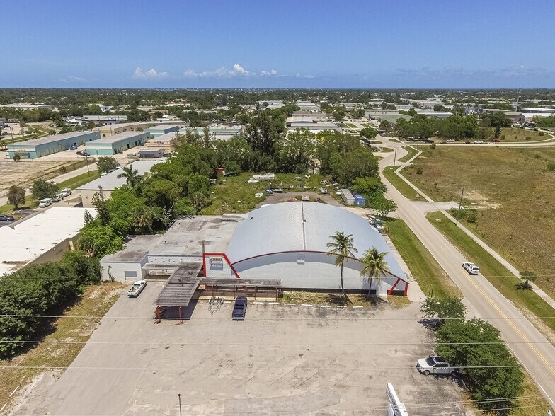 4461 SE Federal Hwy, Stuart, FL à vendre - Aérien – Image 1 sur 8