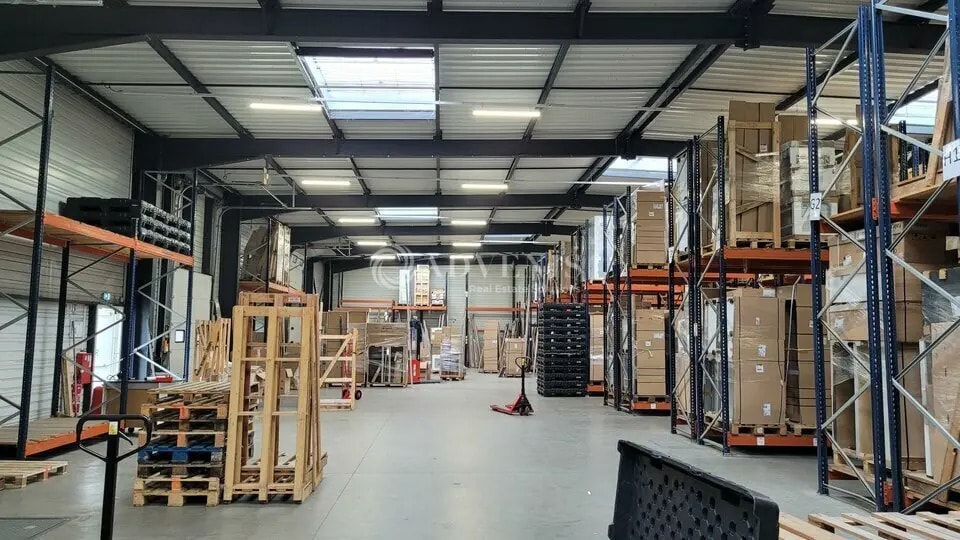 Local d’activités dans Bouaye à louer Photo de l’immeuble– Image 1 sur 6