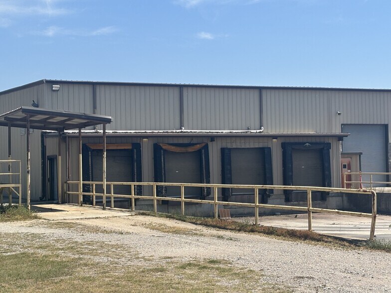 100 Industrial Rd, Red Springs, NC à vendre - Photo de l’immeuble – Image 2 sur 13