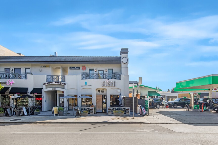 13050 San Vicente Blvd, Los Angeles, CA à louer - Photo principale – Image 1 sur 17