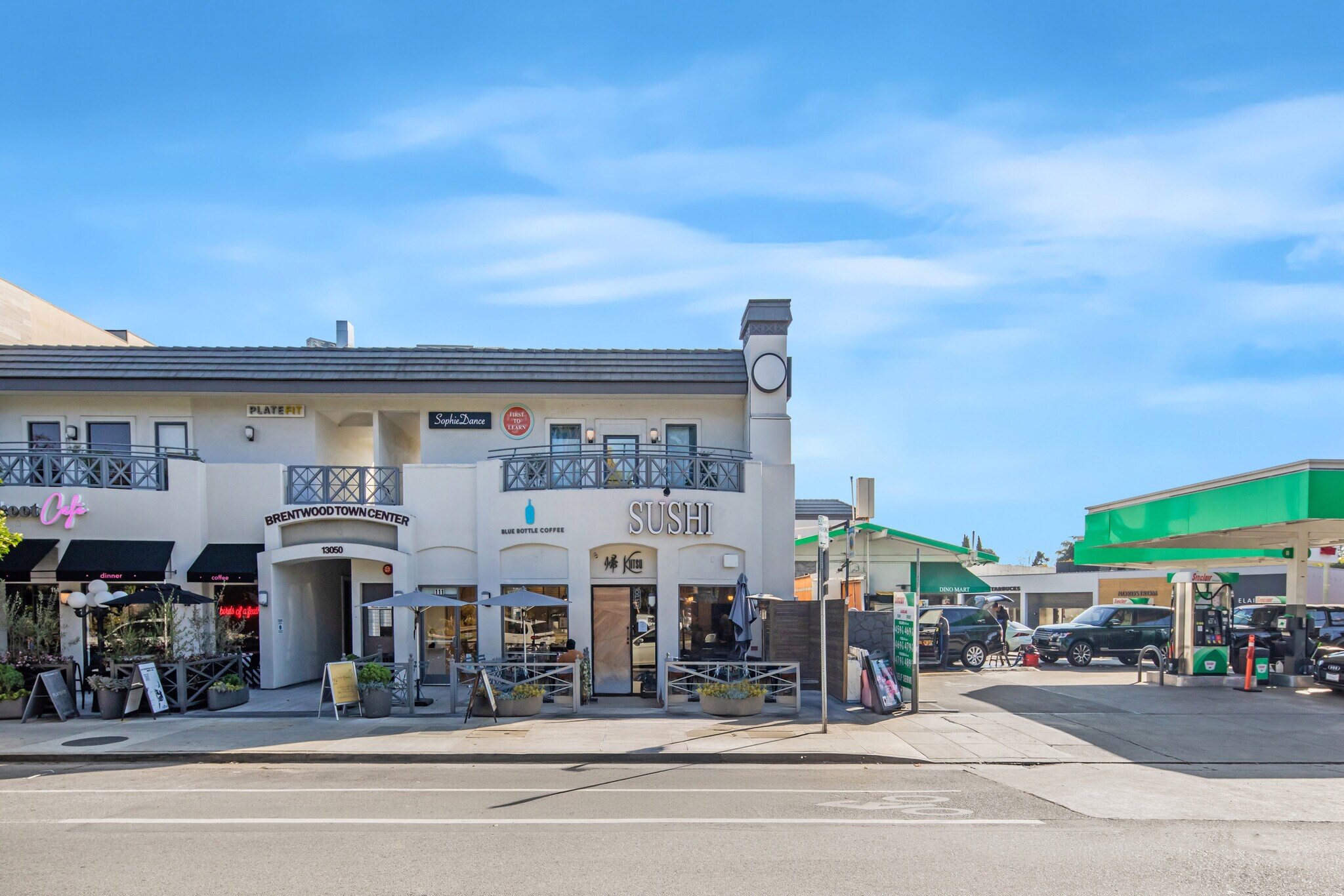 13050 San Vicente Blvd, Los Angeles, CA à louer Photo principale– Image 1 sur 18