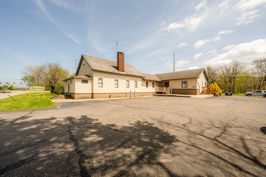 3419 Hollywood Rd, Saint Joseph, MI à vendre - Photo de l’immeuble – Image 2 sur 66