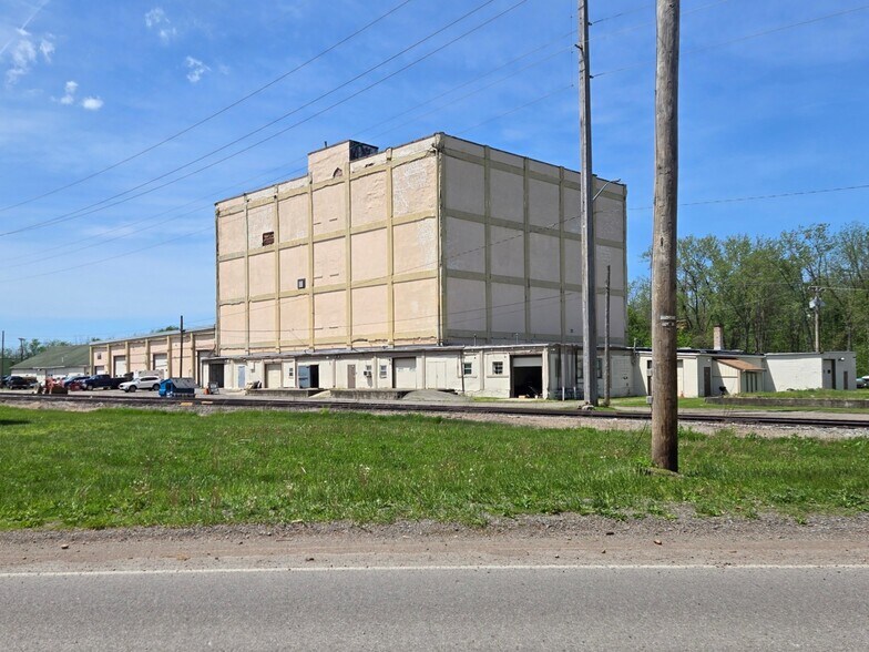6375 Furnace Rd, Ontario, NY à louer - Photo de l’immeuble – Image 1 sur 7