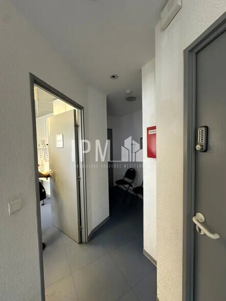 Bureau dans Cabriès à louer - Photo de l’immeuble – Image 1 sur 7