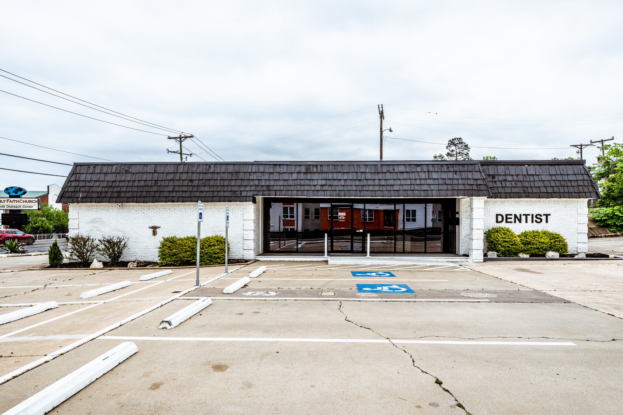 2402 Sam Houston Ave, Huntsville, TX à vendre Photo de l’immeuble– Image 1 sur 21