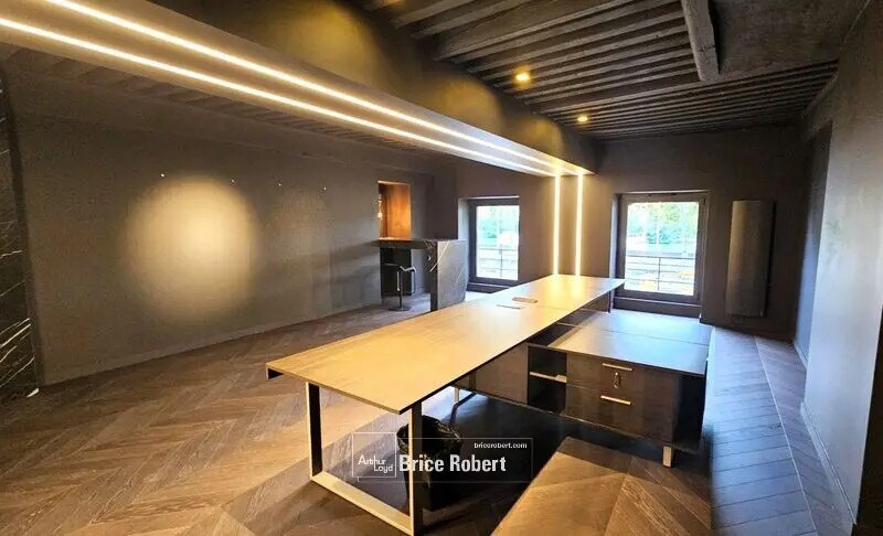 Bureau dans Lyon à louer - Photo de l’immeuble – Image 3 sur 7