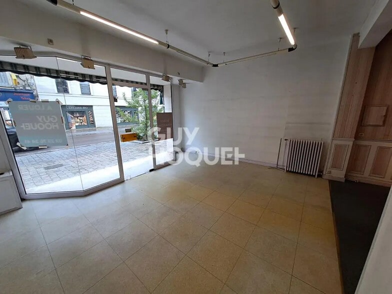 Local commercial dans Soissons à louer - Photo de l’immeuble – Image 2 sur 9