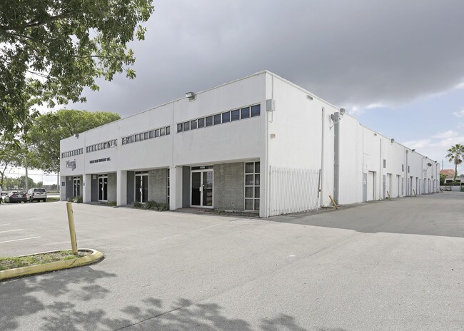 Plus de détails pour 6700-6724 NW 72nd Ave, Miami, FL - Local d'activités, Industriel/Logistique à louer