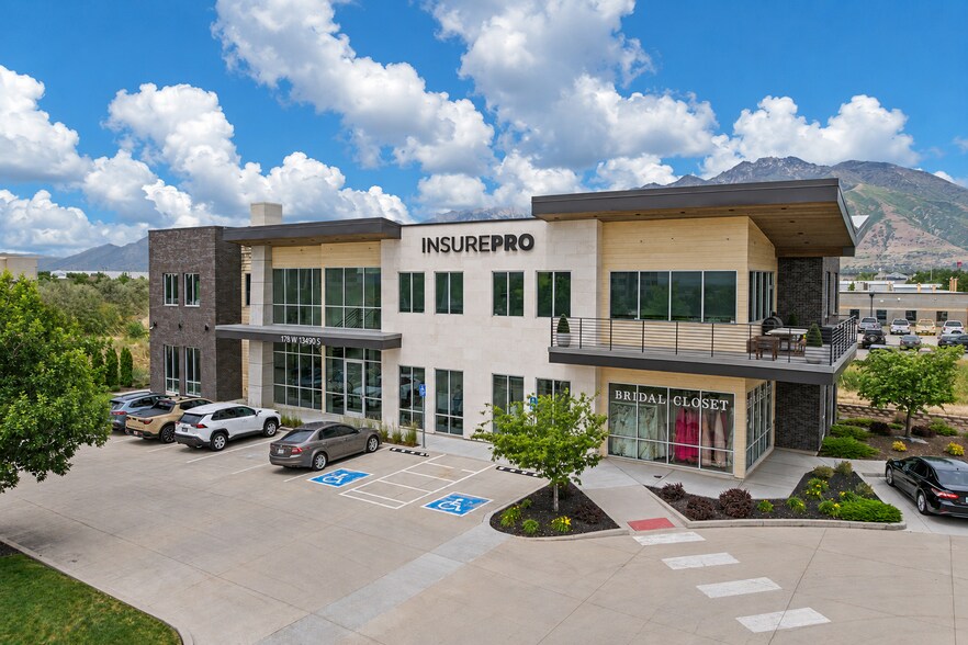 178 W 13490 S, Draper, UT à louer - Photo de l’immeuble – Image 1 sur 21