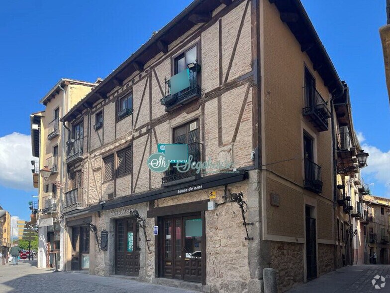 Local commercial dans Segovia, Segovia à vendre - Photo de l’immeuble – Image 2 sur 17