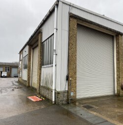 42 Wrest Park, Silsoe à louer - Photo de l’immeuble – Image 2 sur 2