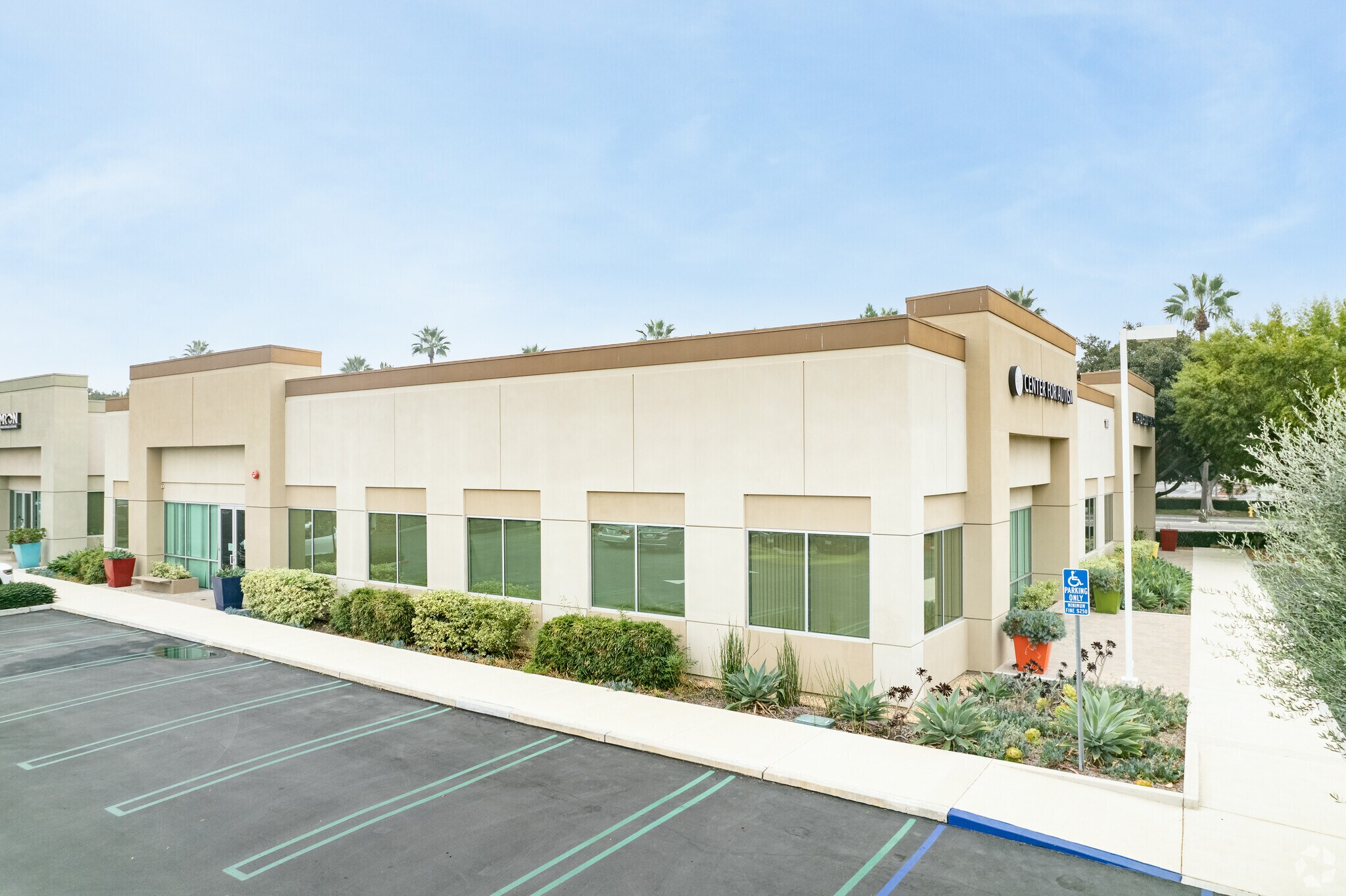 94 Discovery, Irvine, CA à vendre Photo principale– Image 1 sur 29