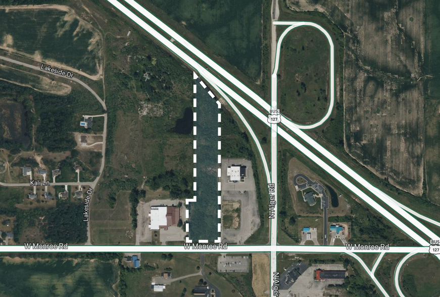 3000 W Monroe Rd, Alma, MI à vendre - Photo de l’immeuble – Image 1 sur 4
