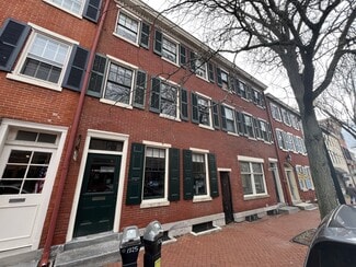 Plus de détails pour 17-19 S Church St, West Chester, PA - Bureau à louer