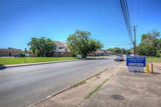 737 Irby Ln, Irving, TX - Vue aérienne  vue de carte