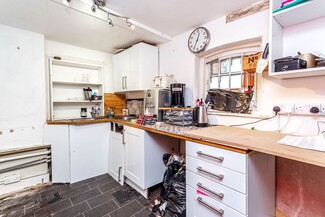 Plus de détails pour 1 Castle St, Berkhamsted - Local commercial à vendre