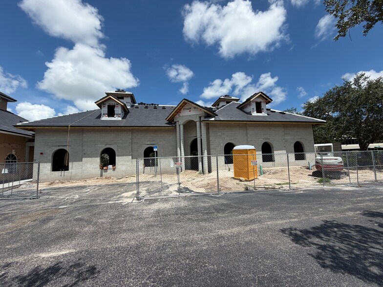 1750 SW Health Pky, Naples, FL à vendre - Photo de l’immeuble – Image 2 sur 7