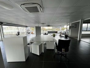 Local commercial dans Beauvais à louer Photo intérieure– Image 2 sur 8