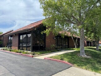 Plus de détails pour 245 Fischer Ave, Costa Mesa, CA - Local d’activités à vendre