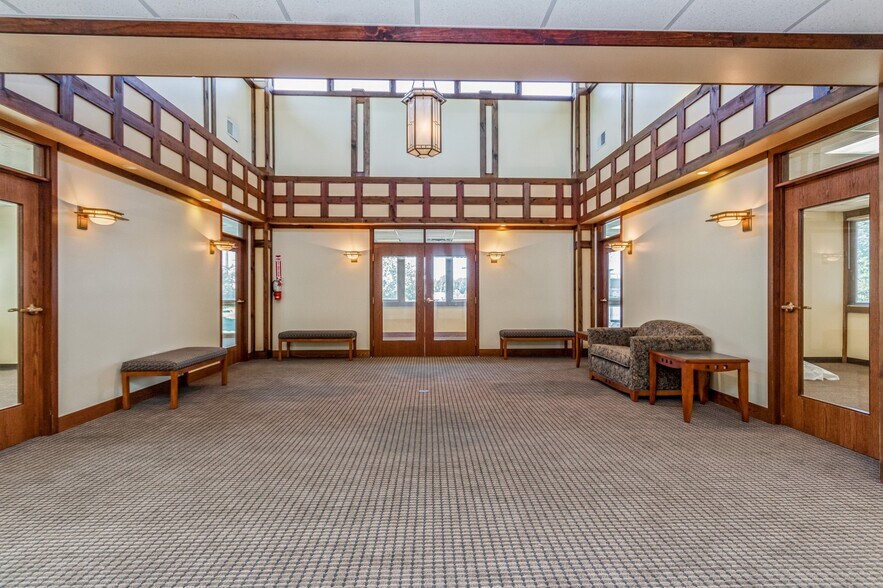 192 Tower Dr, Middletown, NY à louer - Photo de l’immeuble – Image 3 sur 13