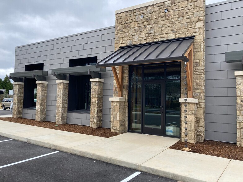 6117 Ooltewah Georgetown Rd, Ooltewah, TN à louer - Photo de l’immeuble – Image 1 sur 5