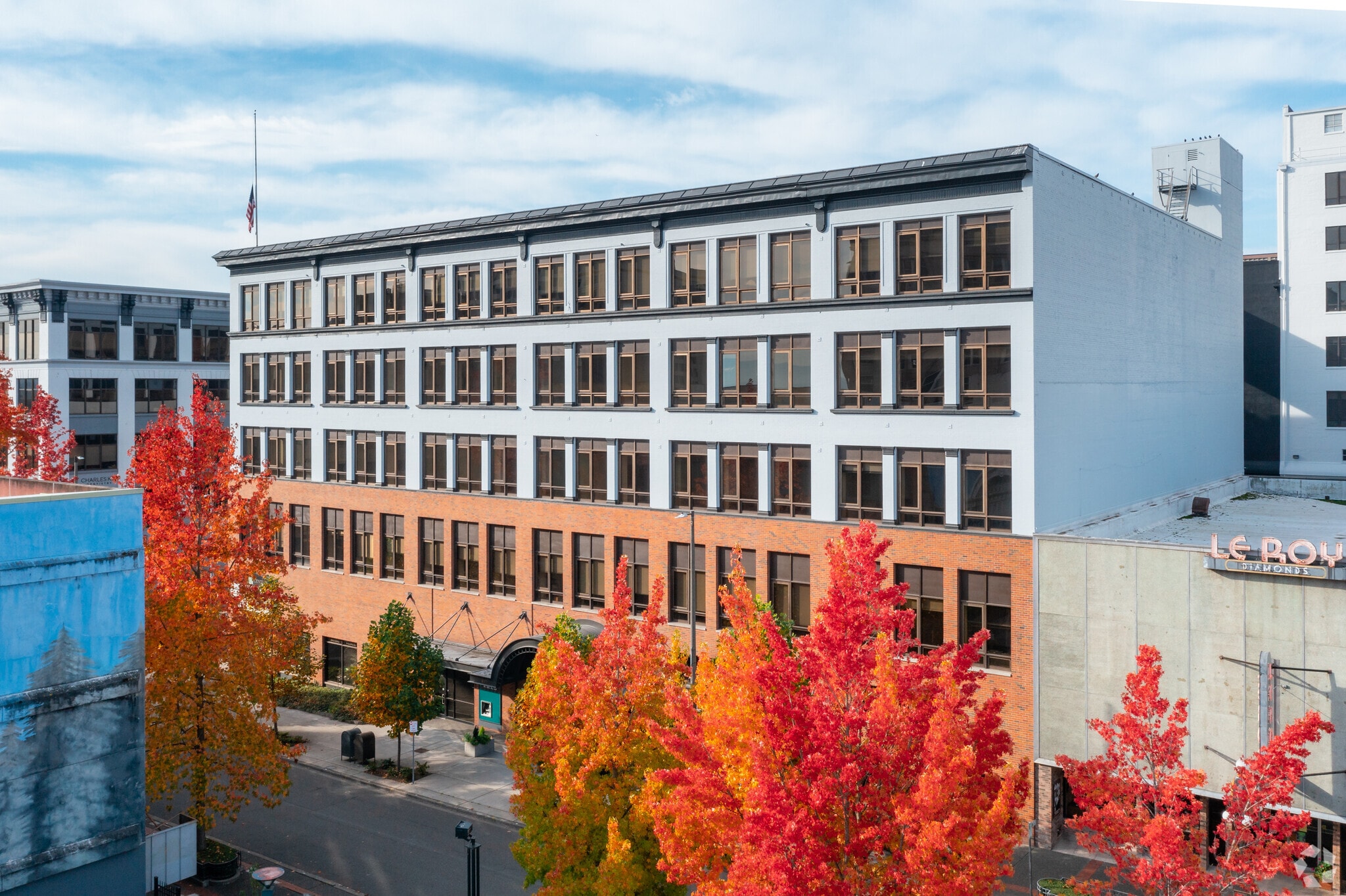 950 Broadway, Tacoma, WA à louer Photo principale– Image 1 sur 28