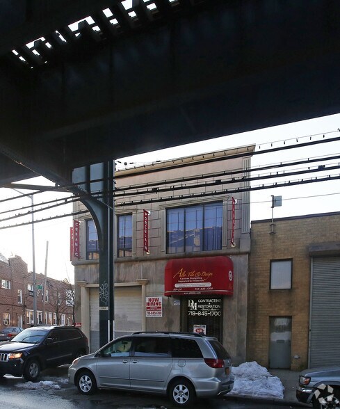 89-20 Liberty Ave, Ozone Park, NY à louer - Photo de l’immeuble – Image 2 sur 8