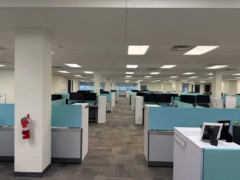 2680 Horizon Dr SE, Grand Rapids, MI à louer - Photo de l’immeuble – Image 3 sur 4