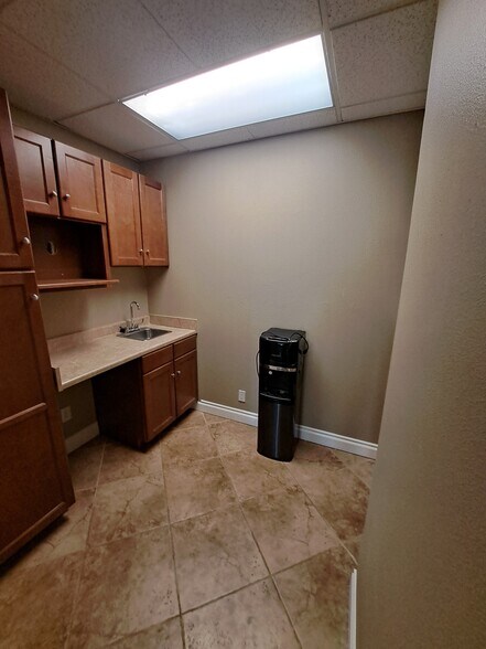 2760 N Academy Blvd, Colorado Springs, CO à louer - Photo de l’immeuble – Image 2 sur 12
