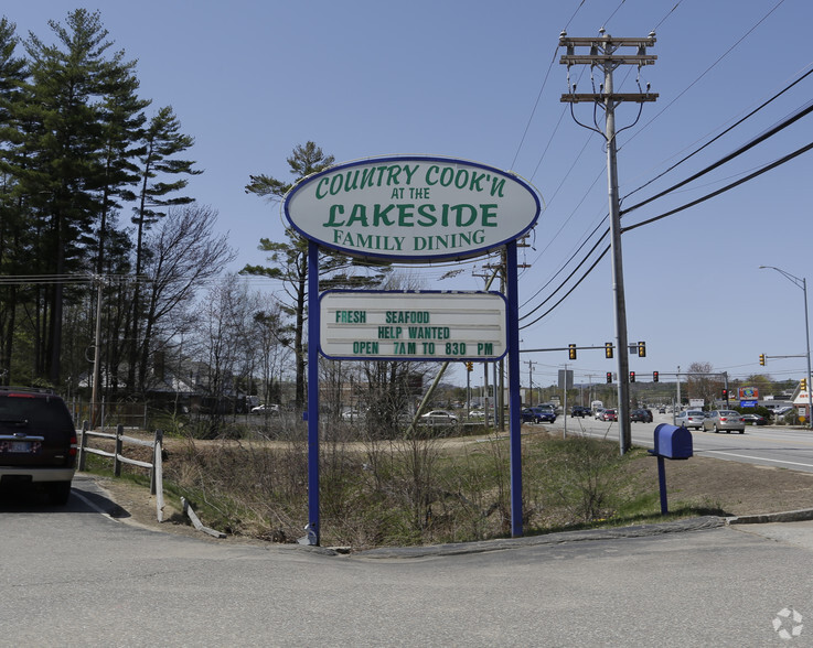 1457 Lake Shore Rd, Gilford, NH à vendre - Photo de l’immeuble – Image 3 sur 6