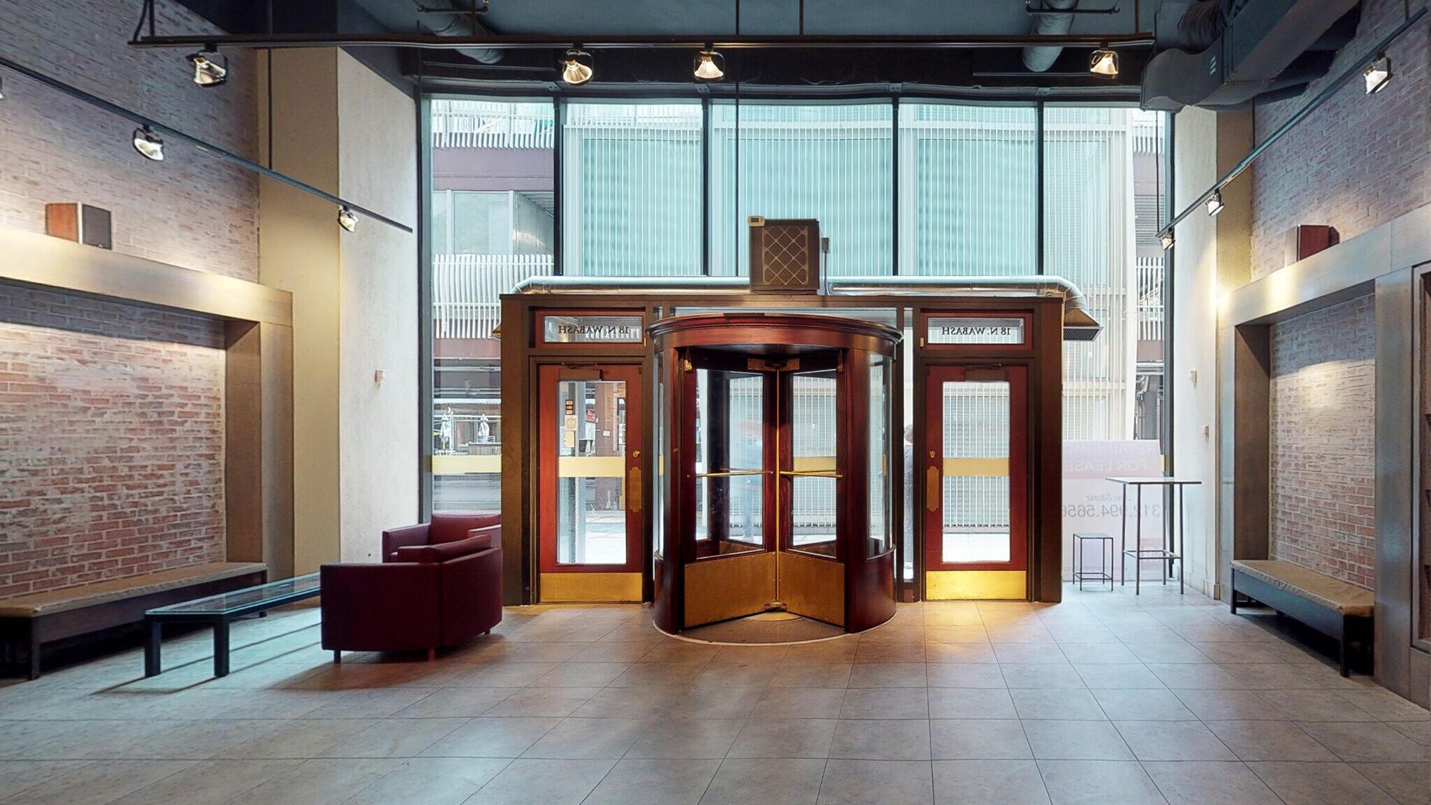 18 N Wabash Ave, Chicago, IL à louer Photo principale– Image 1 sur 2