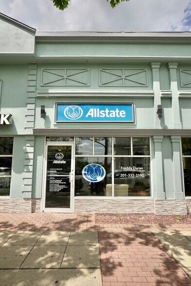 137-145 Washington Ave, Belleville, NJ à louer - Photo de l’immeuble – Image 3 sur 13