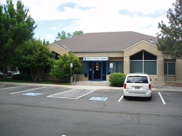 600 Riverpark Ln, Boise, ID à louer - Photo de l’immeuble – Image 3 sur 14