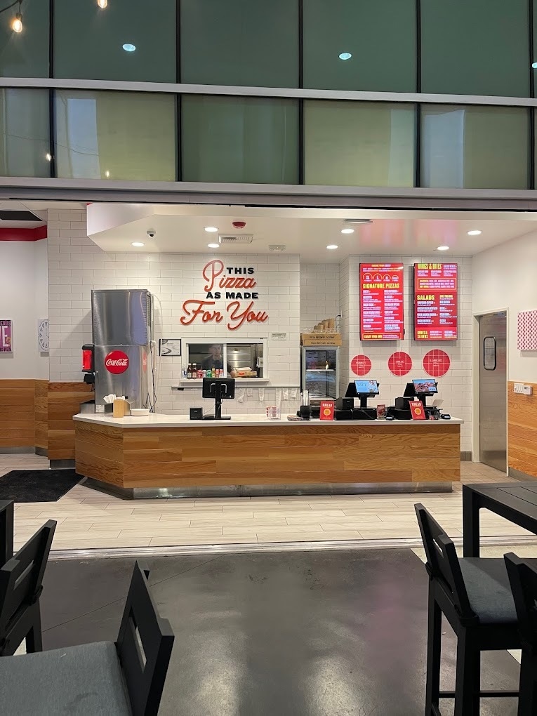 300 N Central Ave, Glendale, CA à louer Photo intérieure– Image 1 sur 22