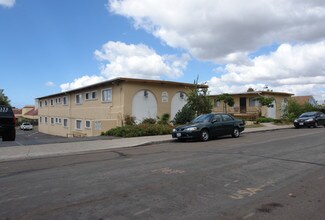 Plus de détails pour 4940 Comanche Dr, La Mesa, CA - Logement à vendre