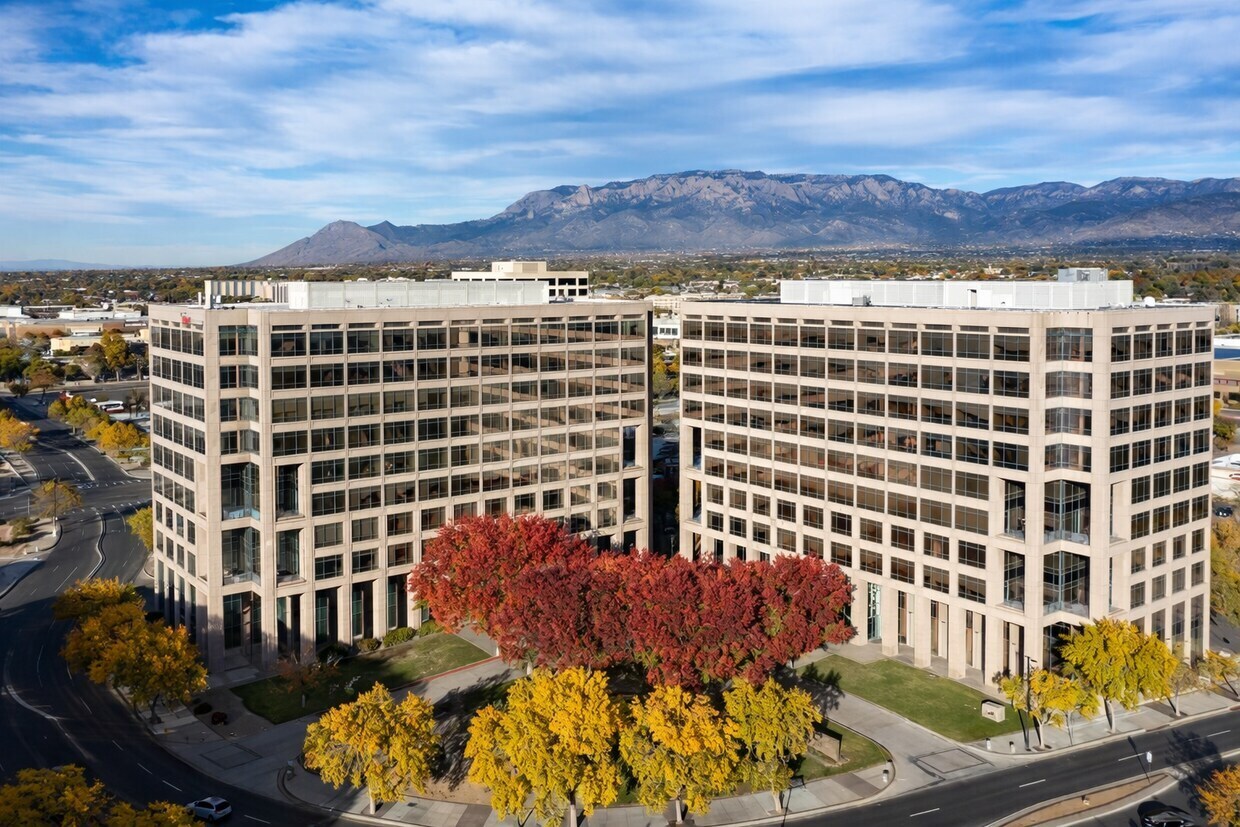 6565 Americas Pky NE, Albuquerque, NM à louer Photo de l’immeuble– Image 1 sur 19