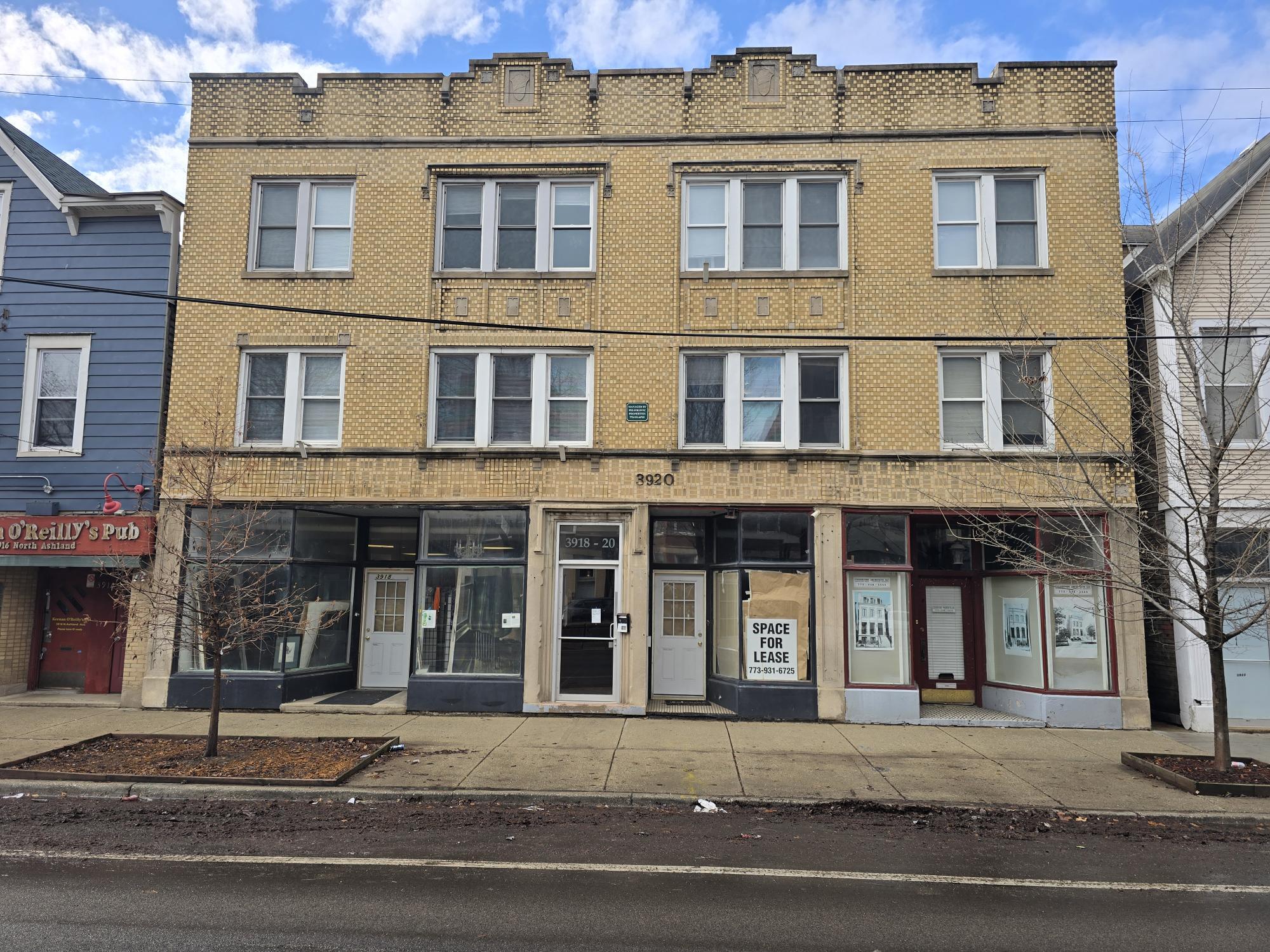3918-3920 N Ashland Ave, Chicago, IL à louer Photo principale– Image 1 sur 13